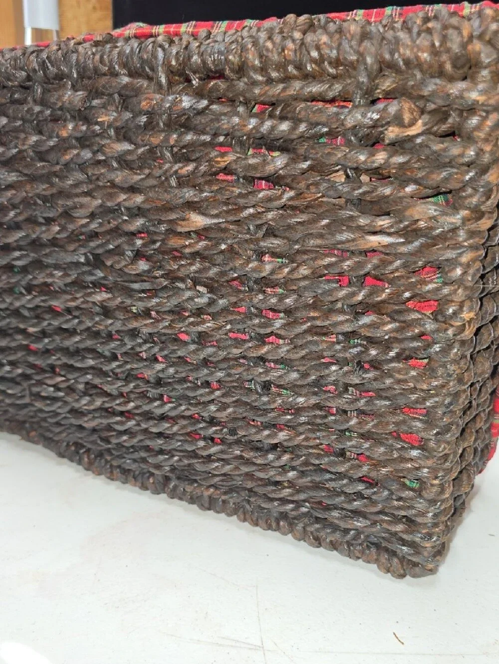 Vtg.Woven Seagrass Sturdy Storage Basket with Red Plaid Liner